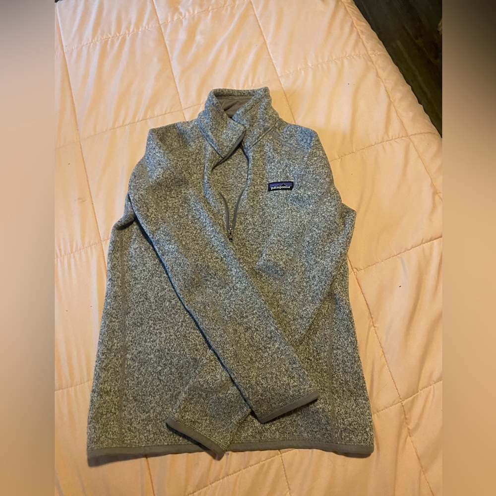 Gray Patagonia quarter zip